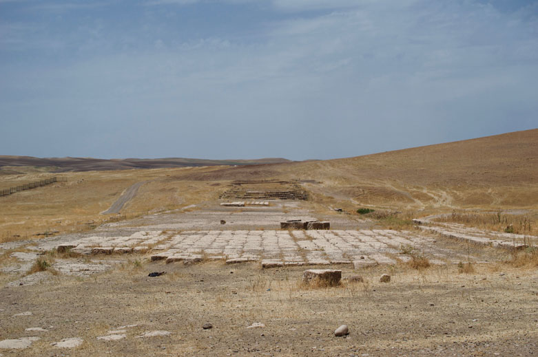 Ancient Jerwan aqueduct.